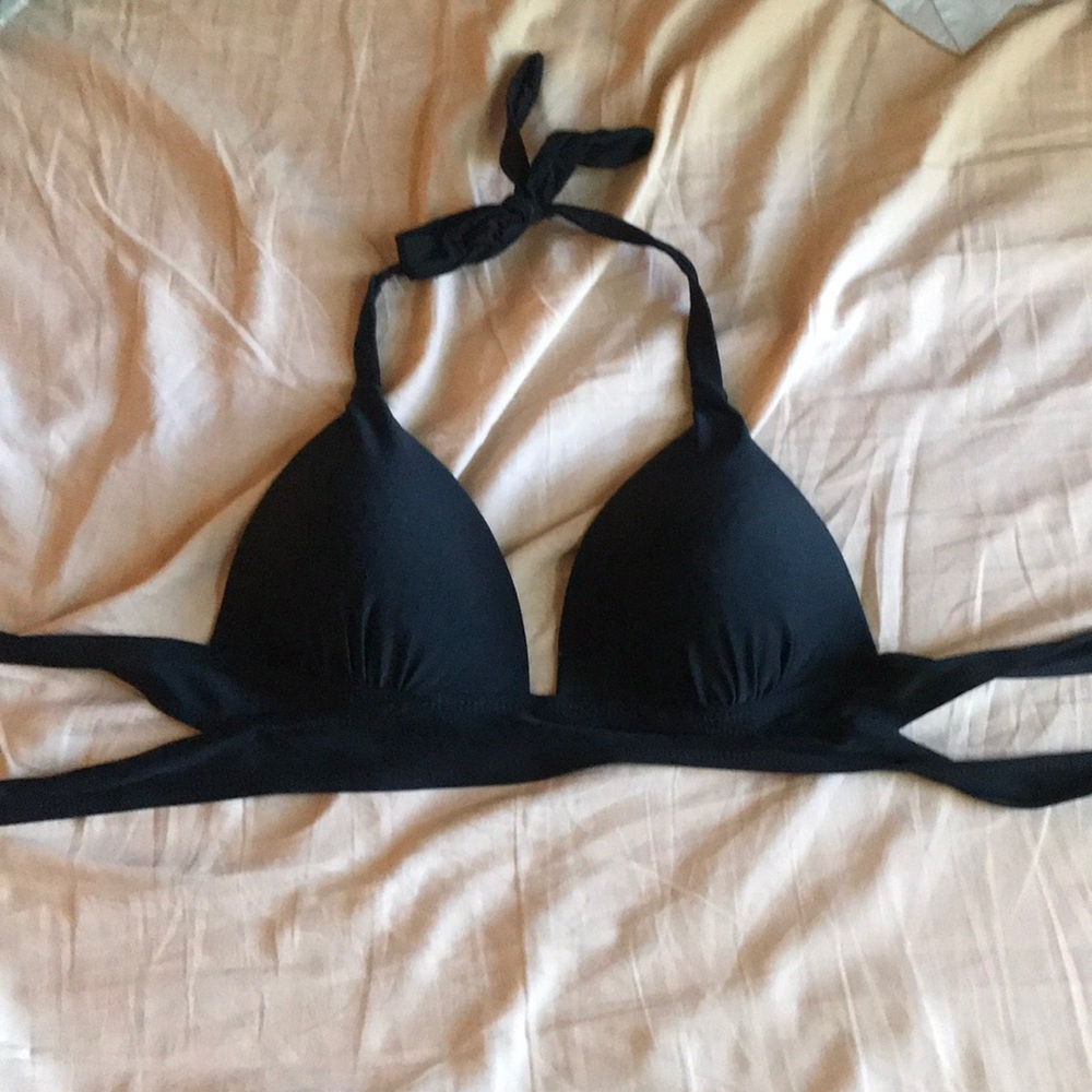 Padded black Bikini top